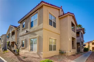 Photo #2: 2385546 Listing