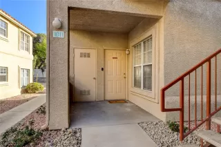 Photo #4: 2385546 Listing