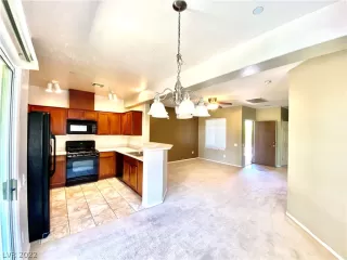 Photo #1: 2385551 Listing