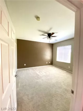 Photo #2: 2385551 Listing