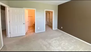 Photo #3: 2385551 Listing