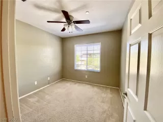 Photo #5: 2385551 Listing