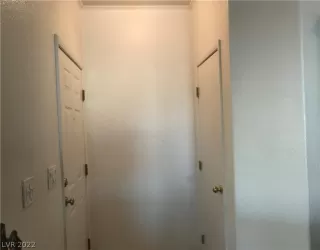 Photo #6: 2385567 Listing