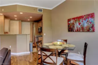 Photo #2: 2385573 Listing 