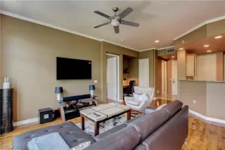 Photo #3: 2385573 Listing 