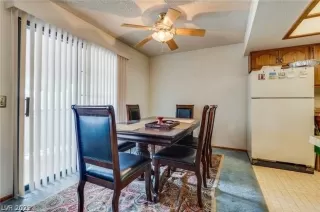 Photo #4: 2385609 Listing 