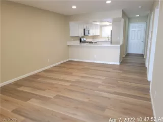 Photo #3: 2385616 Listing 