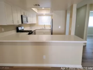 Photo #5: 2385616 Listing 