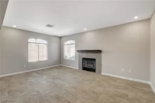 Photo #6: 2385645 Listing 