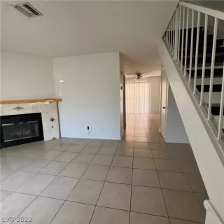 Photo #6: 2385649 Listing 