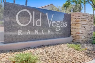 Photo #2: 2385665 Listing