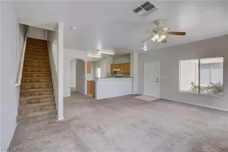 Photo #5: 2385665 Listing