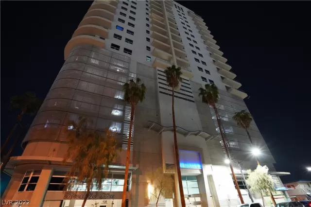 MLS: 2385675 Condo For Sale