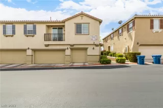 Photo #1: 2385706 Listing