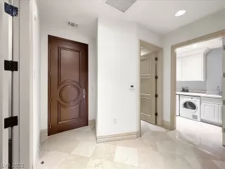 Photo #6: 2385709 Listing 