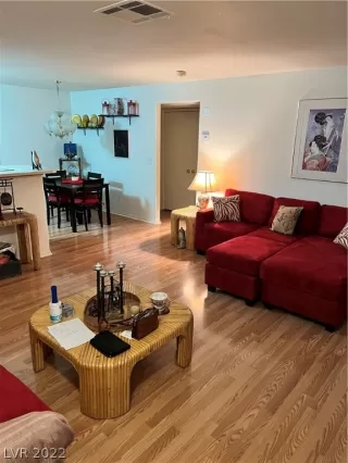 Photo #1: 2385715 Listing