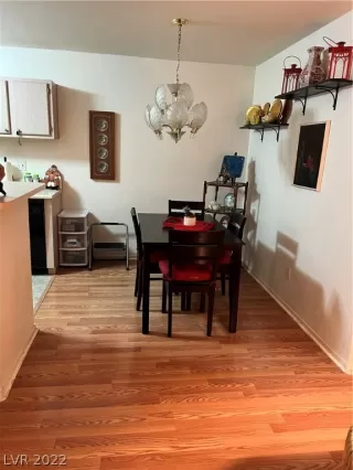 Photo #2: 2385715 Listing