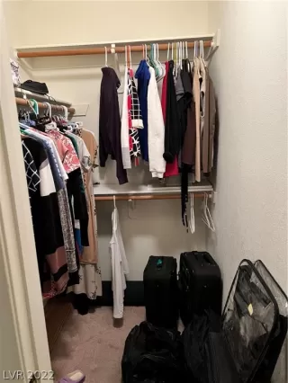 Photo #6: 2385715 Listing