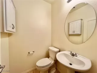 Photo #4: 2385738 Listing 