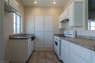 Photo #1: 2385761 Listing 