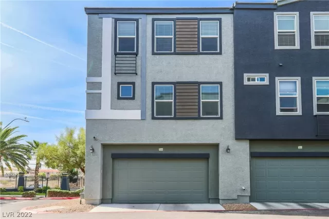 MLS: 2385817 Condo For Sale