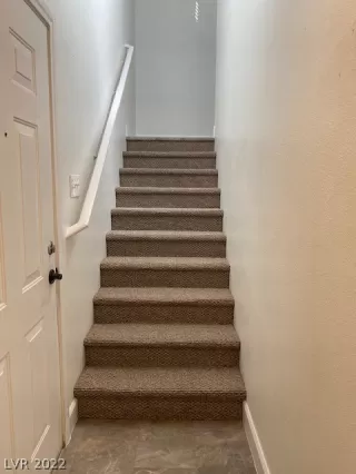 Photo #6: 2385833 Listing 