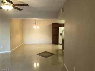 Photo #2: 2385848 Listing 