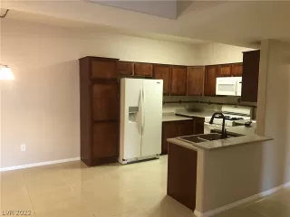 Photo #3: 2385848 Listing 