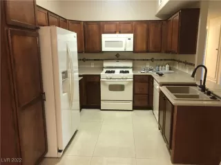 Photo #4: 2385848 Listing 