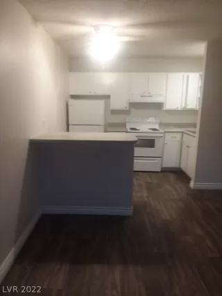 Photo #3: 2385879 Listing 