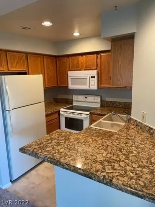 Photo #5: 2385884 Listing 