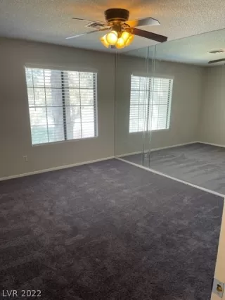 Photo #3: 2385887 Listing 