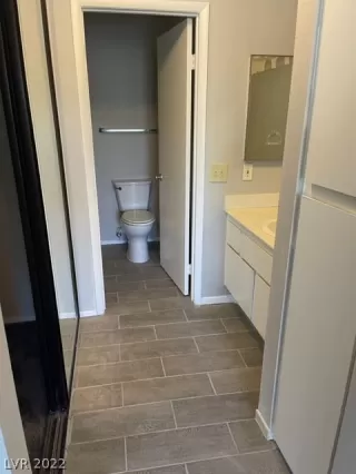 Photo #4: 2385887 Listing 