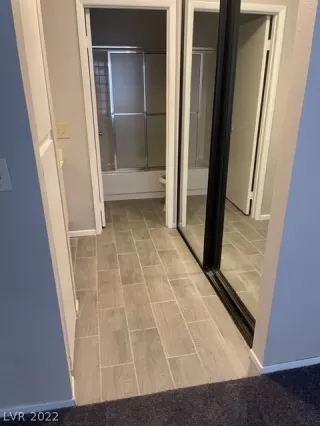 Photo #5: 2385887 Listing 