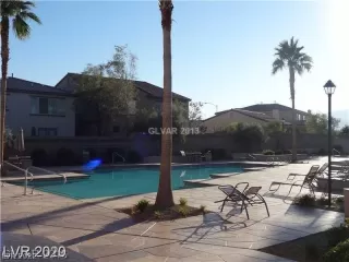 Photo #4: 2385897 Listing