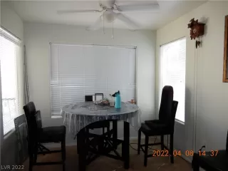 Photo #5: 2385902 Listing