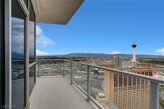 Photo #2: 2385923 Listing