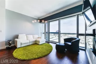 Photo #1: 2385925 Listing 