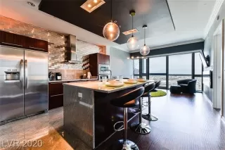 Photo #5: 2385925 Listing 