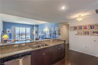 Photo #3: 2385945 Listing 