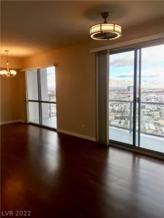 Photo #4: 2385959 Listing 