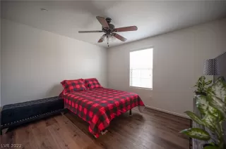 Photo #6: 2385976 Listing 