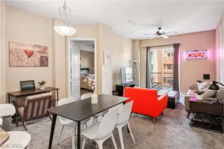 Photo #1: 2385977 Listing