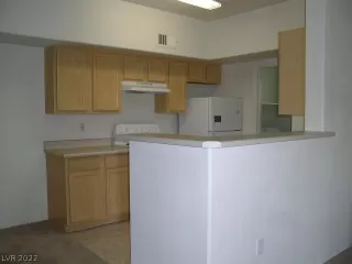 Photo #4: 2385999 Listing 