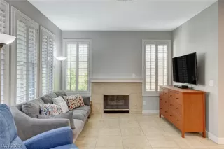 Photo #5: 2386014 Listing 