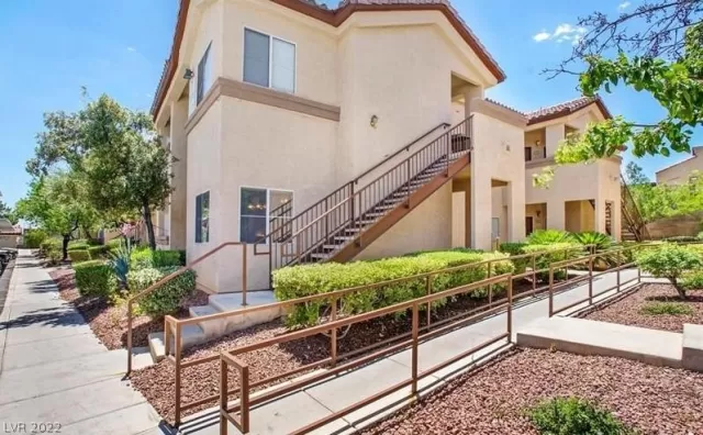 MLS: 2386044 Condo For Sale