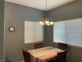 Photo #6: 2386044 Listing