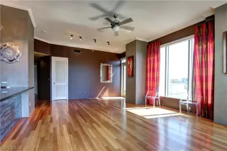 Photo #4: 2386084 Listing 