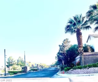 Photo #4: 2386095 Listing