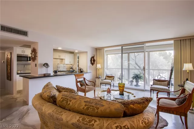 MLS: 2386172 Condo For Sale